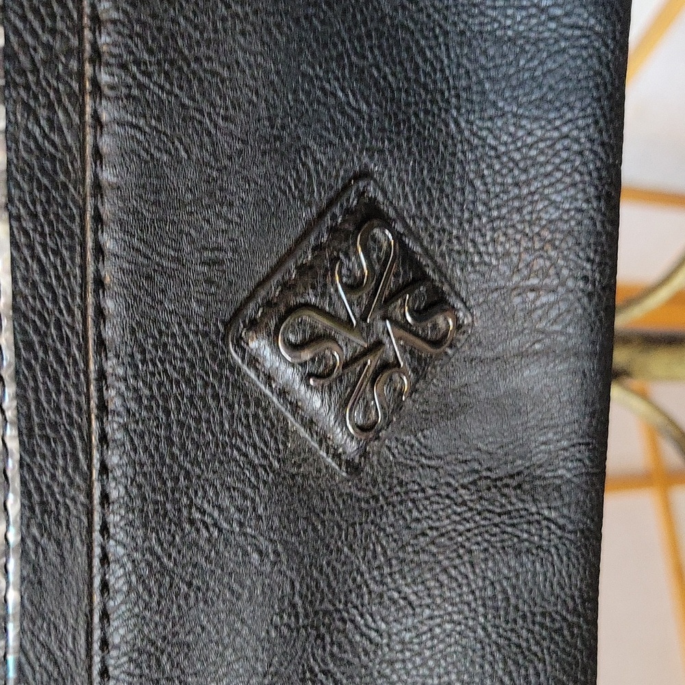 Vera Wang tote - Picture 2 of 8